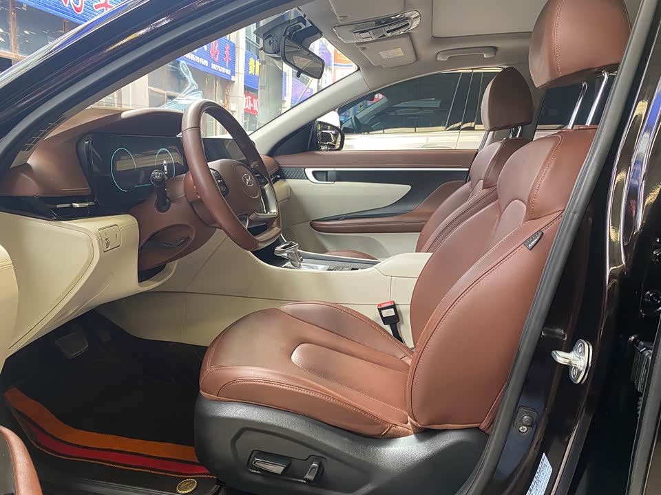 Hyundai Name picture