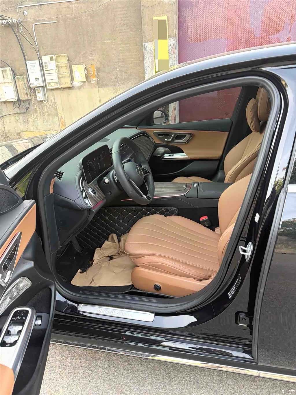 Mercedes-Benz E-Class, 2024 10