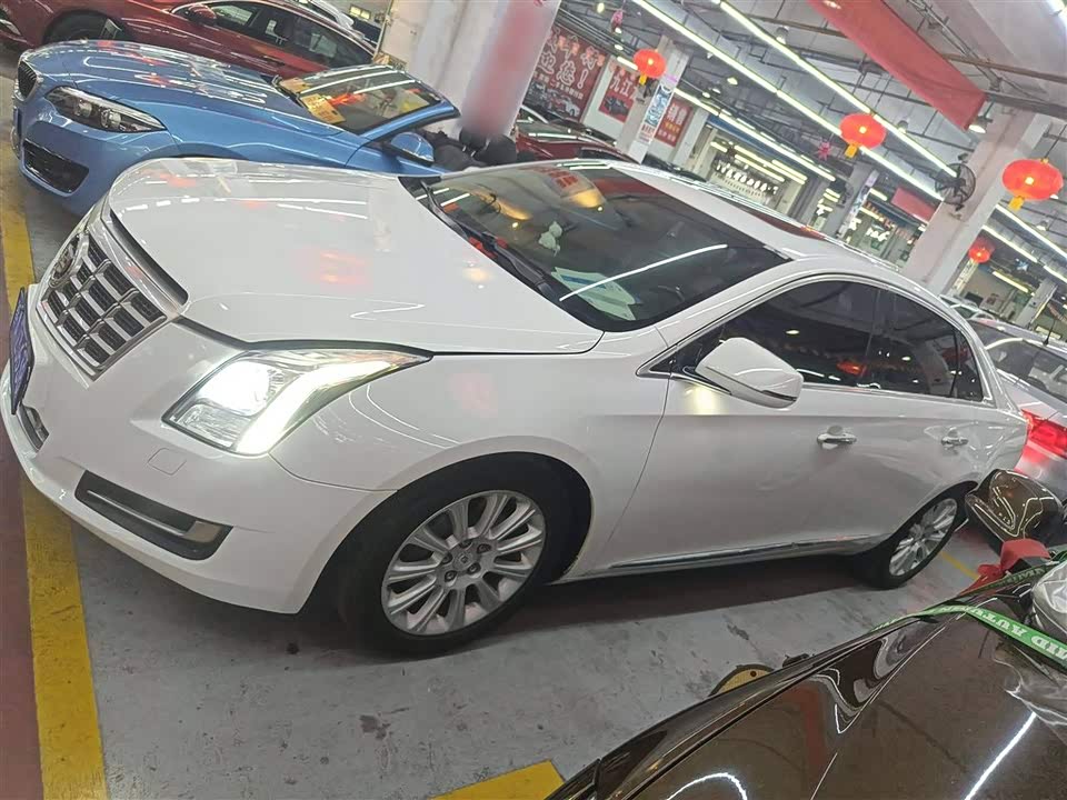 Cadillac XTS