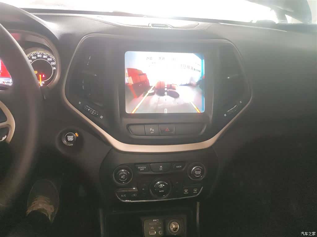 Jeep Cherokee, 2017 10
