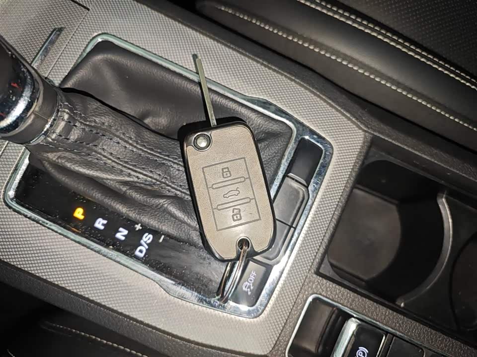 Roewe RX5 Roewe RX5