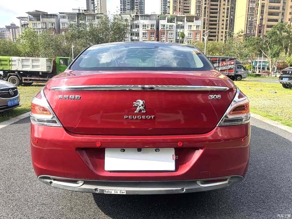Peugeot 308, 2014 8
