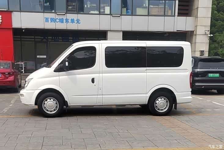 Maxus V80, 2023 19