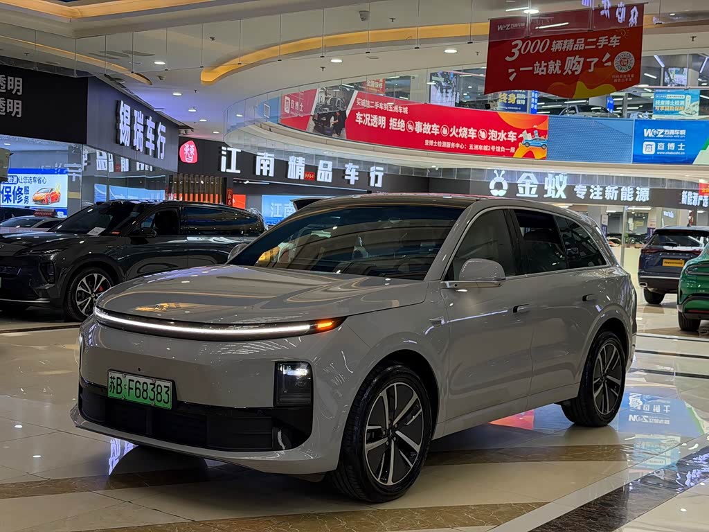 Li Auto L6
