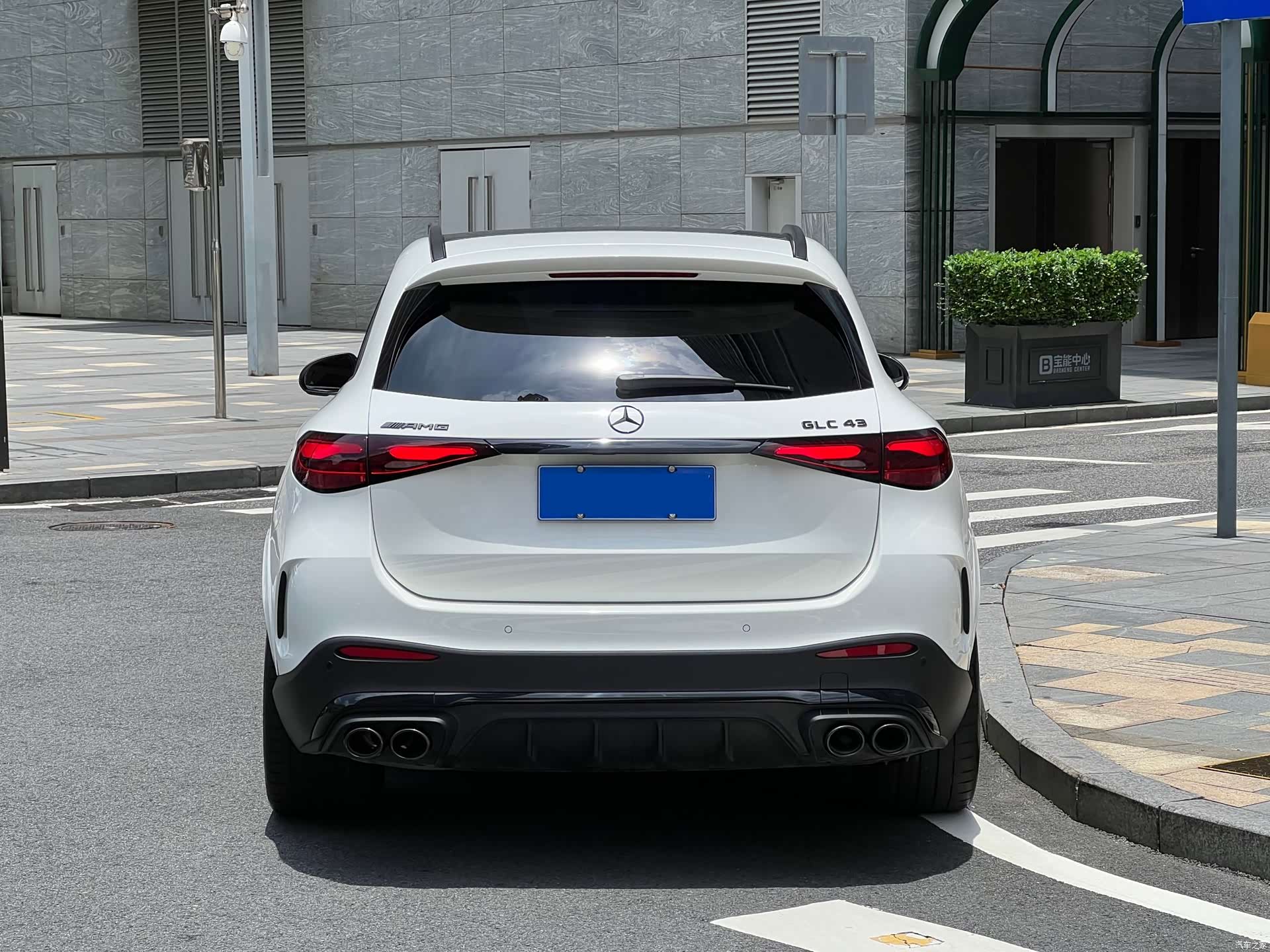 Mercedes-Benz GLC, 2026 8