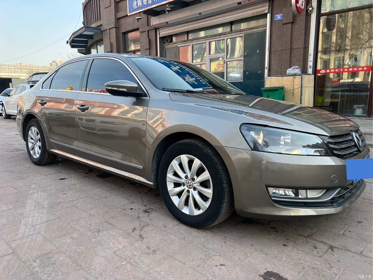 Volkswagen Passat, 2011 3