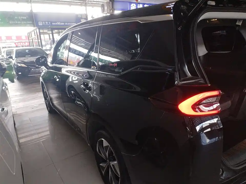 Trumpchi Trumpchi M6