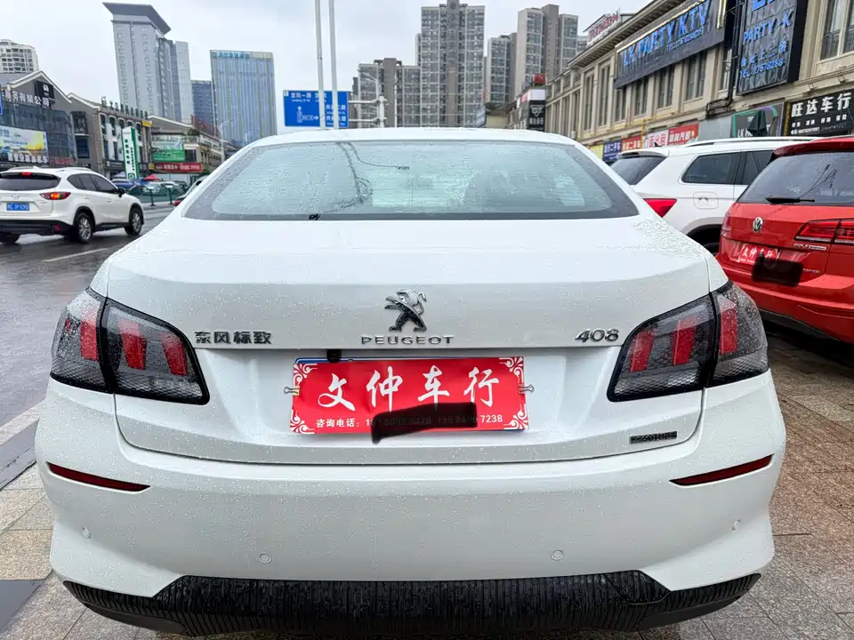 Peugeot 408
