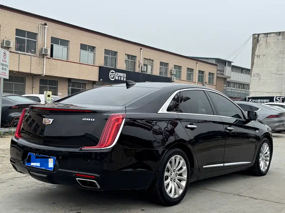 Cadillac XTS