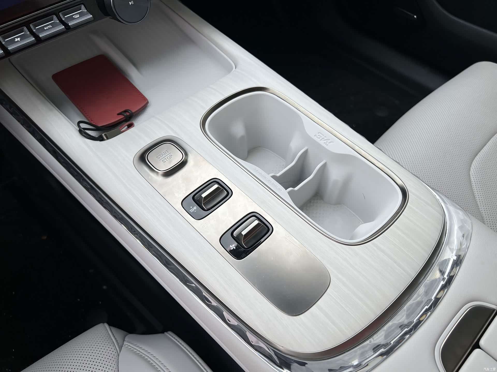 Xiaomi SU7, 2025 все фото
