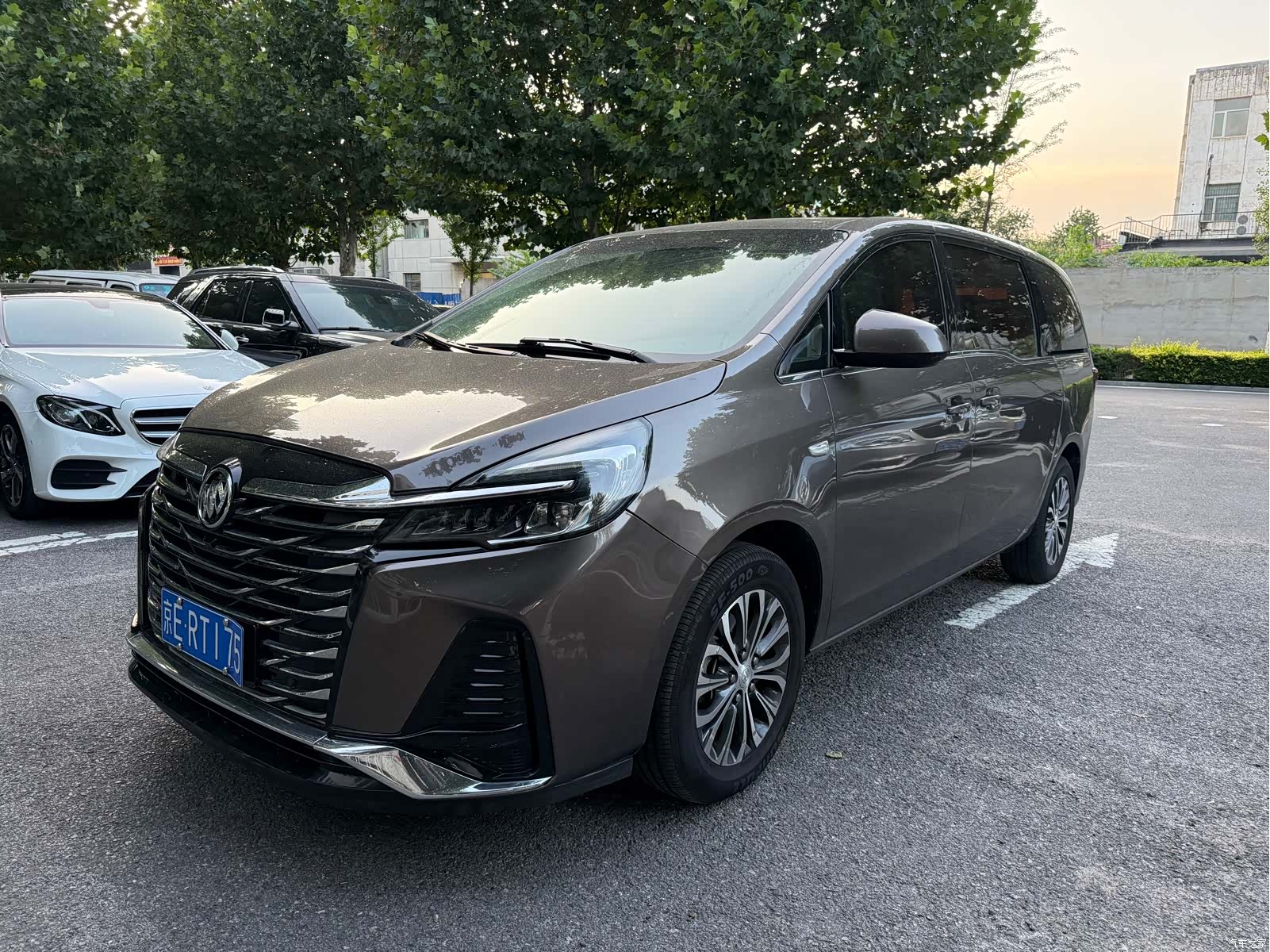Buick GL8, 2021 1