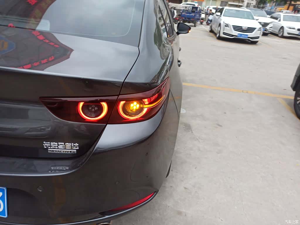 Mazda Mazda3, 2023 24