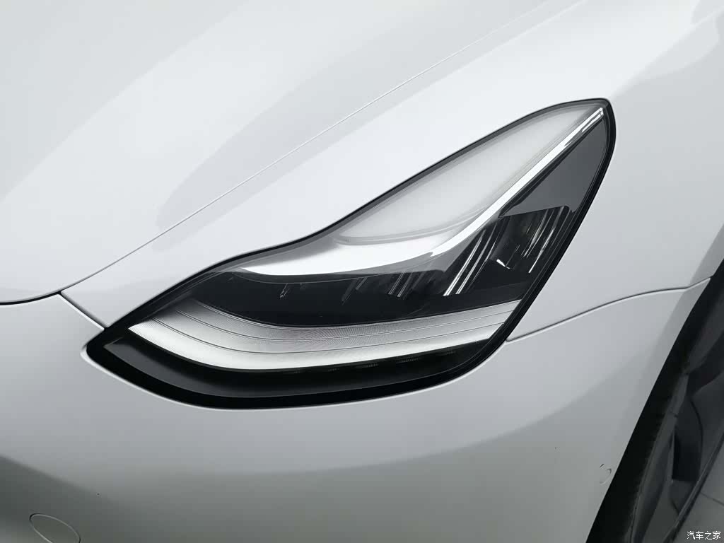 Tesla Model 3, 2020 7