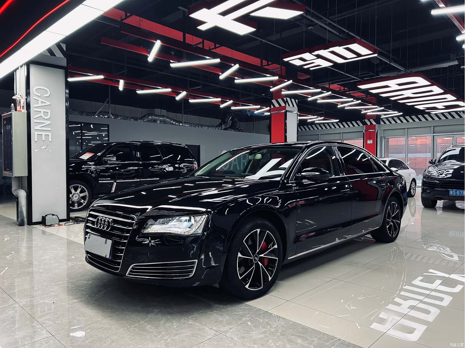 Audi A8L, 2011 1
