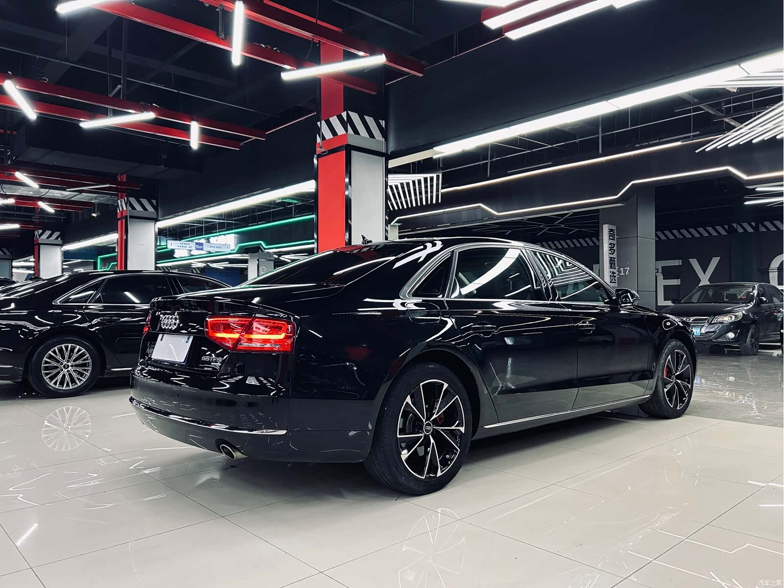Audi A8L, 2011 6