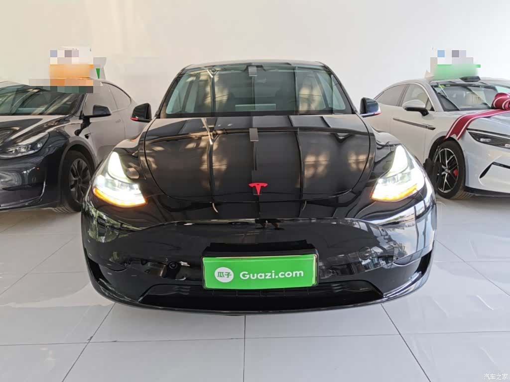 Tesla Model Y, 2023 3