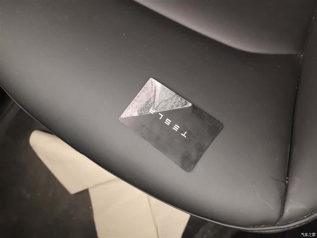 Tesla Model Y, 2021 11