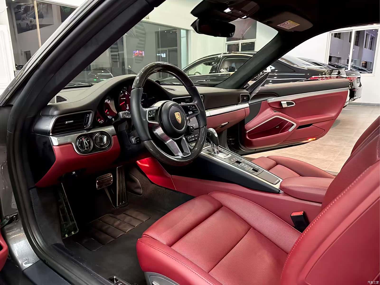 Porsche 911, 2018 8