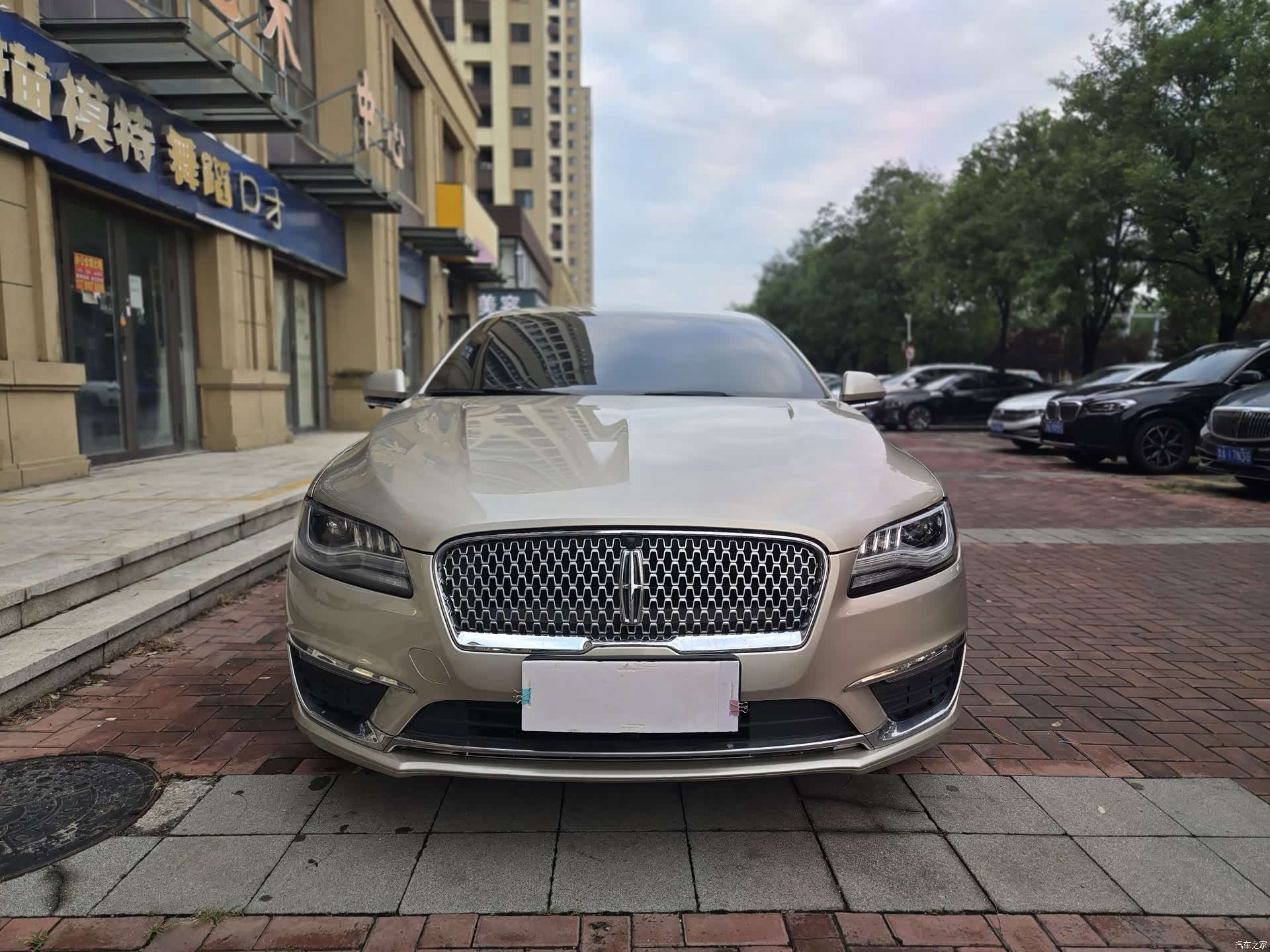 Lincoln MKZ, 2017 2