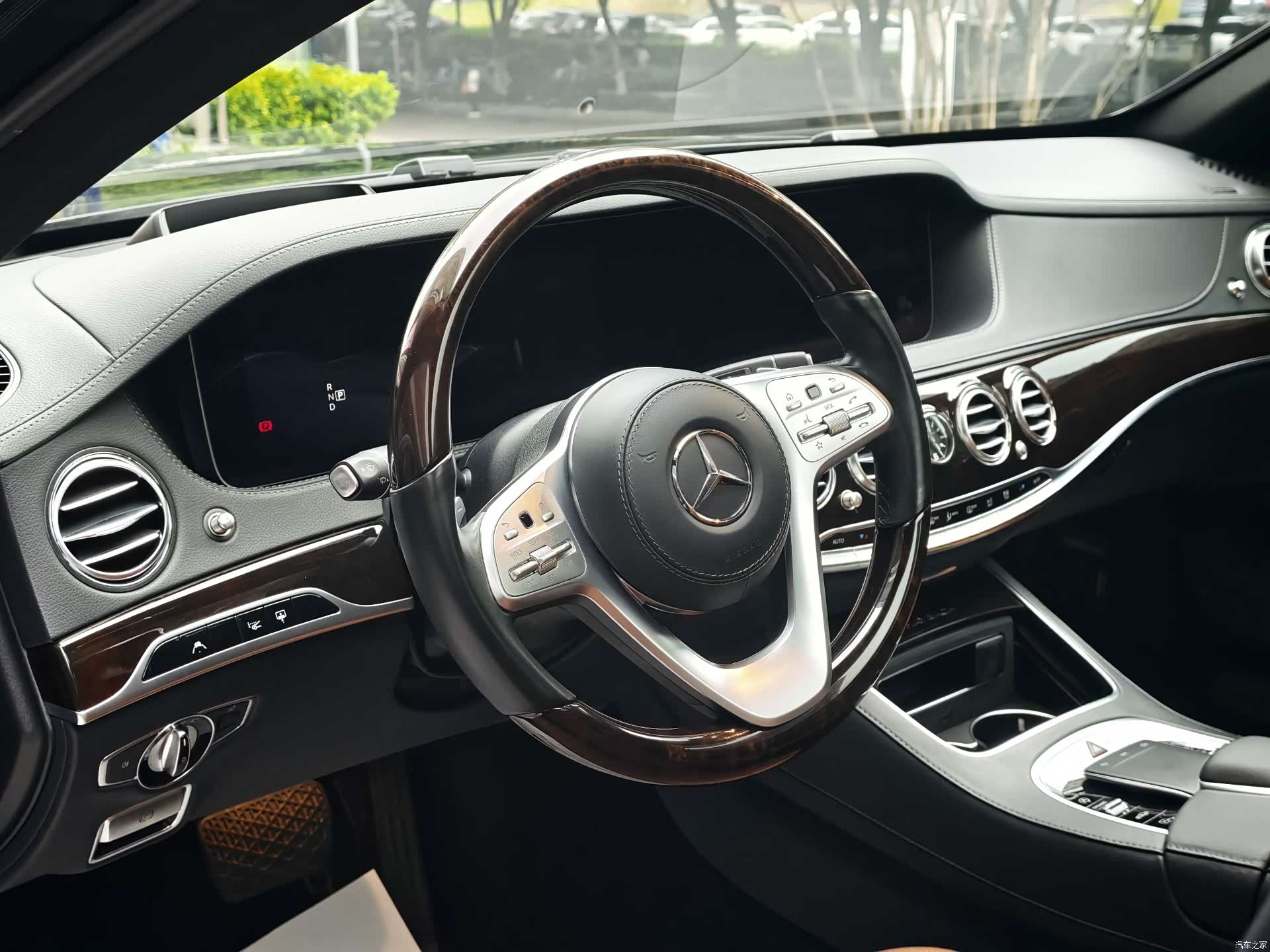 Maybach S-Class, 2020 10