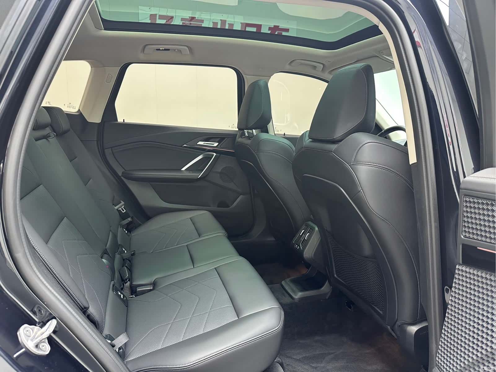 BMW X1, 2023 6