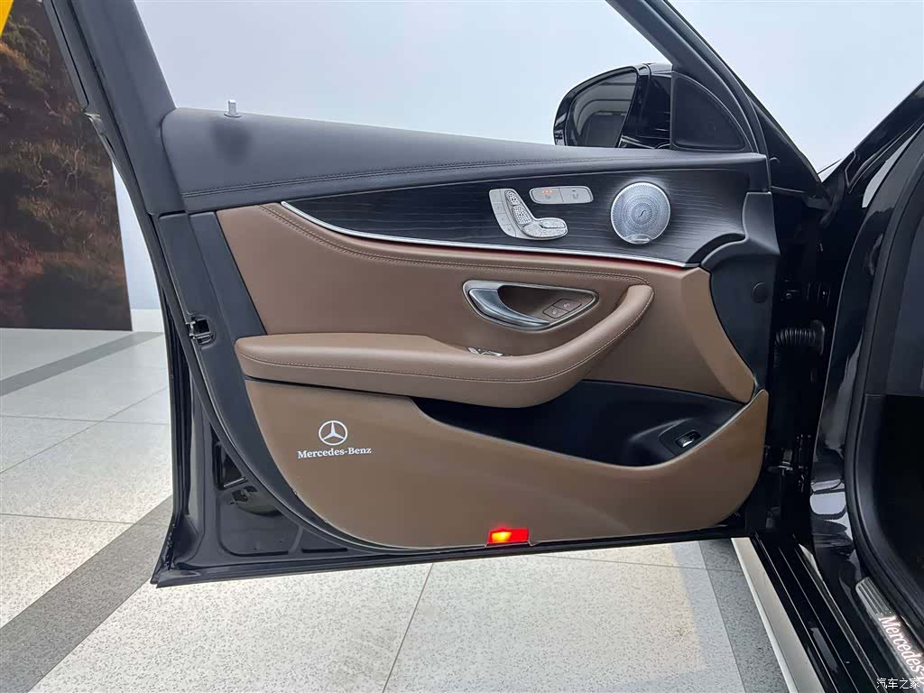 Mercedes-Benz E-Class, 2020 18