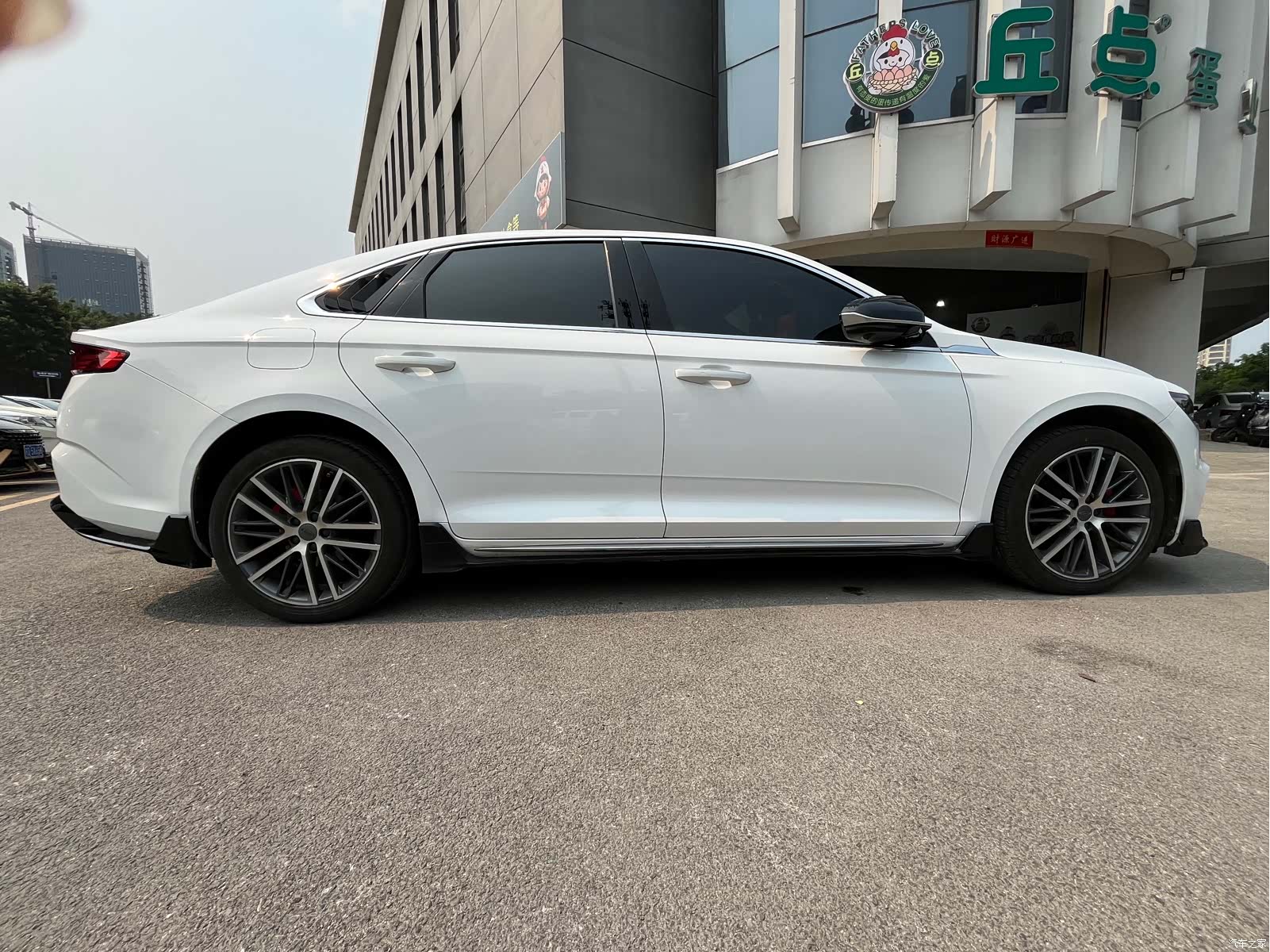 Geely Preface, 2023 16