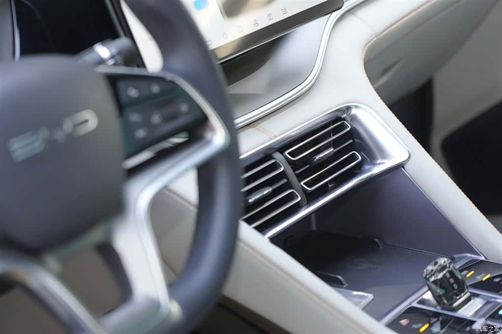BYD Song, 2023 13