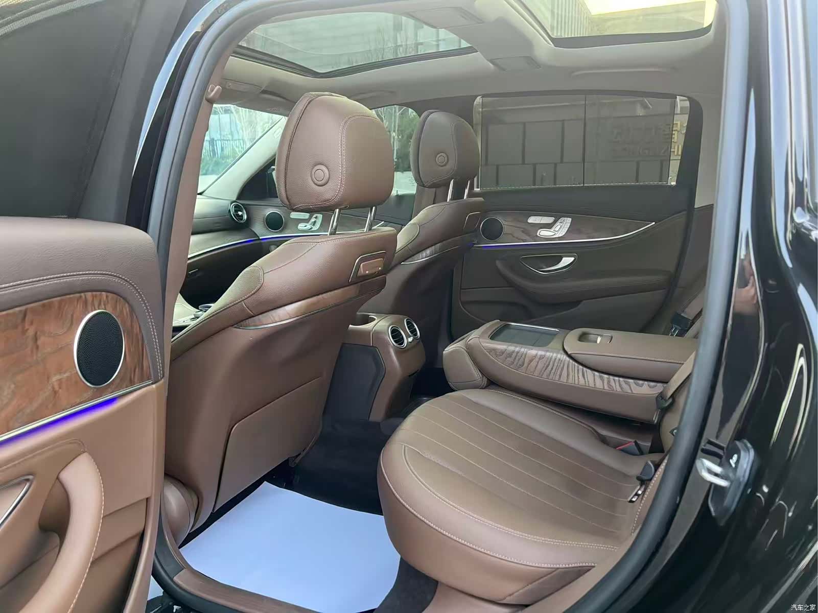 Mercedes-Benz E-Class, 2018 7