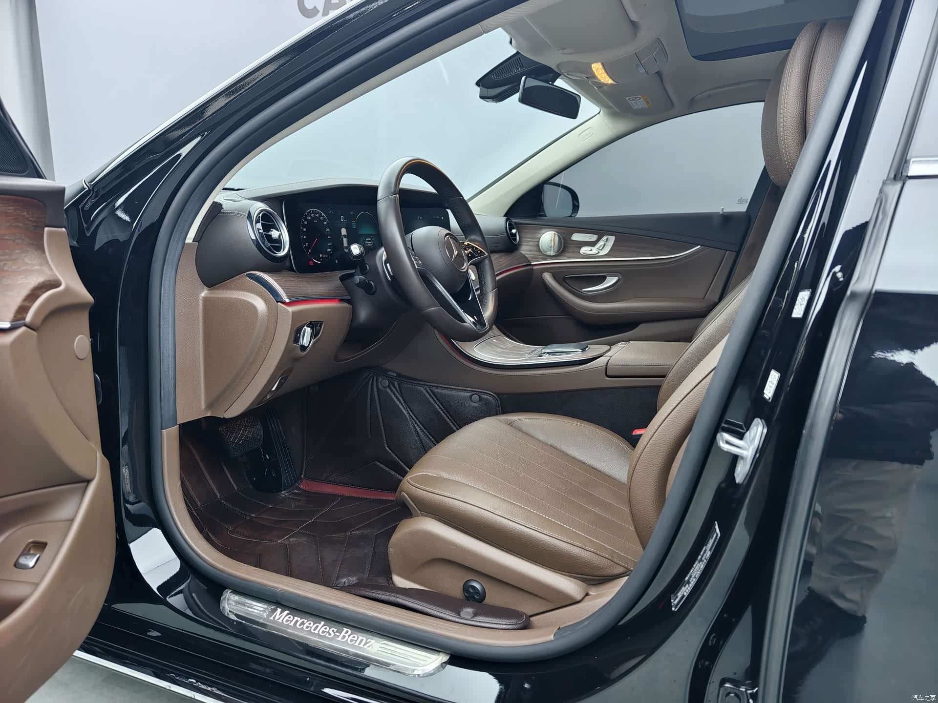 Mercedes-Benz E-Class, 2023 9