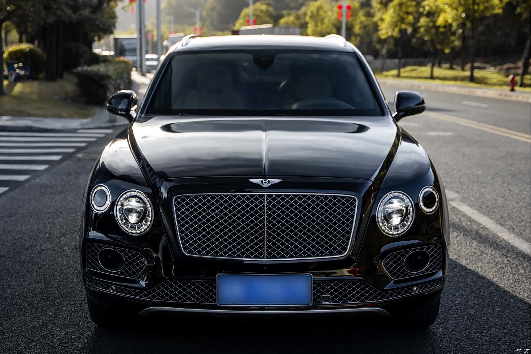 Bentley Bentayga, 2018 2