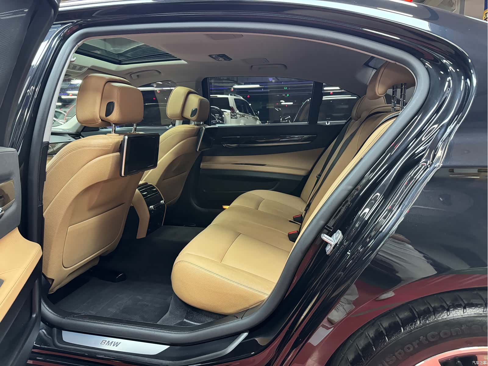 BMW 7 Series, 2014 37