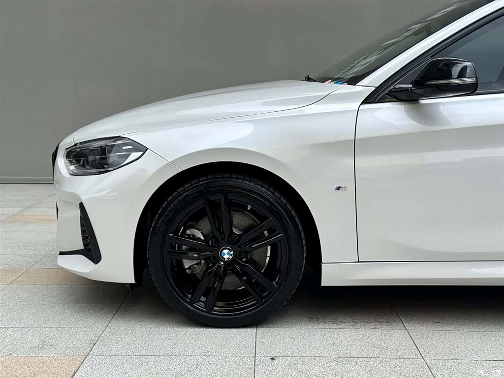 BMW 1 Series, 2023 19