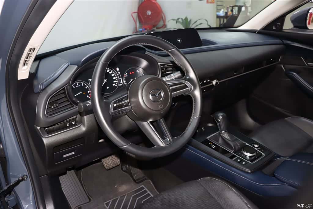 Mazda CX-30, 2021 10