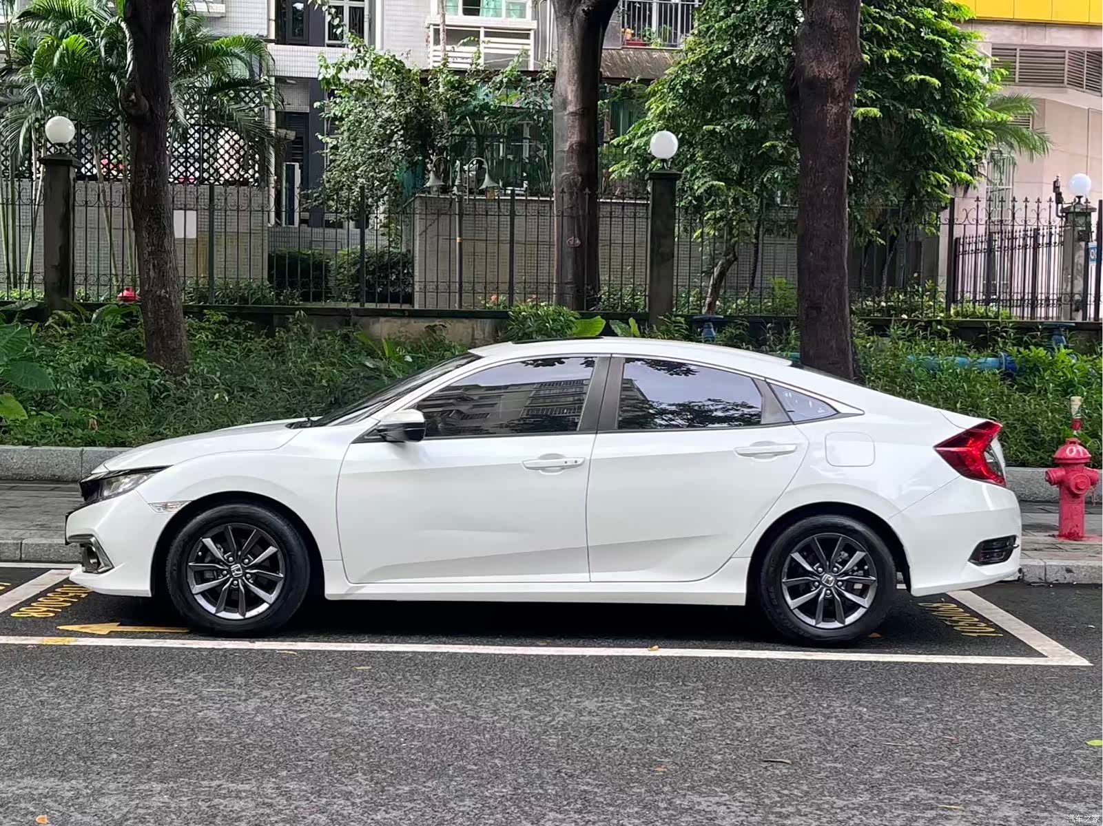 Honda Civic, 2019 14