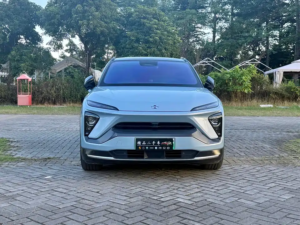 NIO ES6