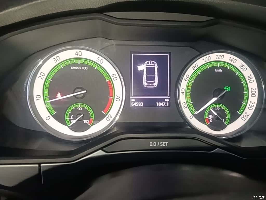 Skoda Superb, 2018 8