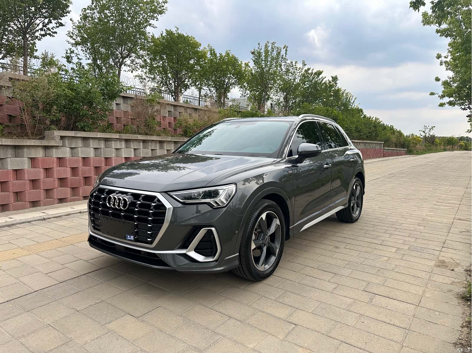 Audi Q3, 2022 1