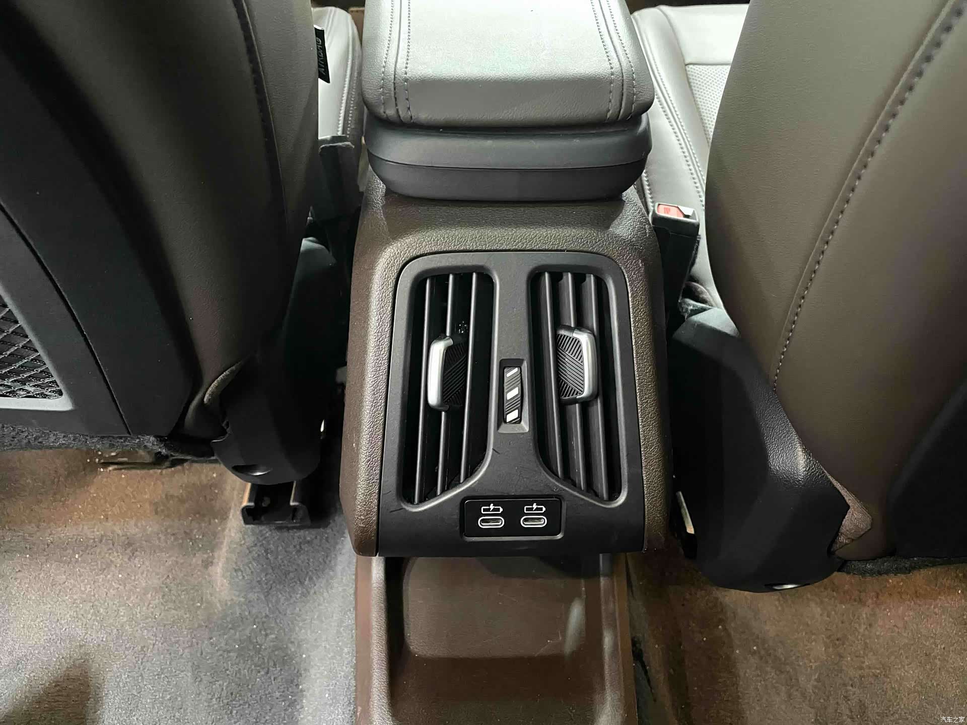 BMW X1, 2024 9