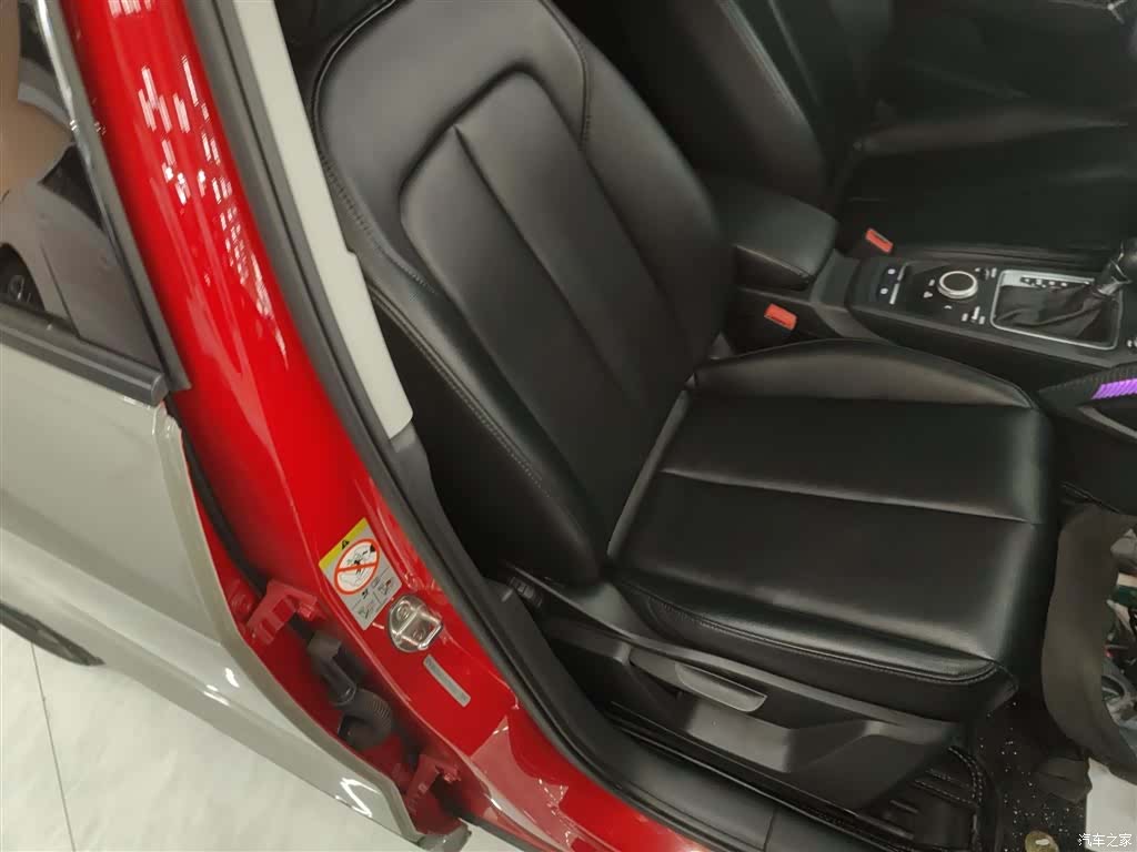 Audi Q2L, 2019 17