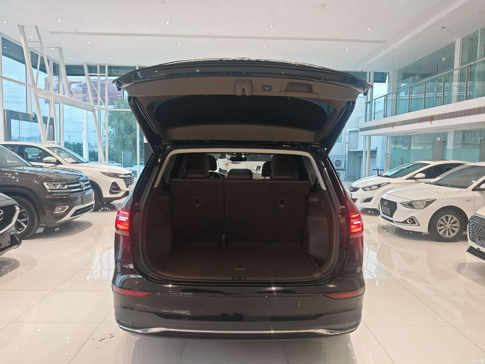 Volkswagen Viloran, 2023 15