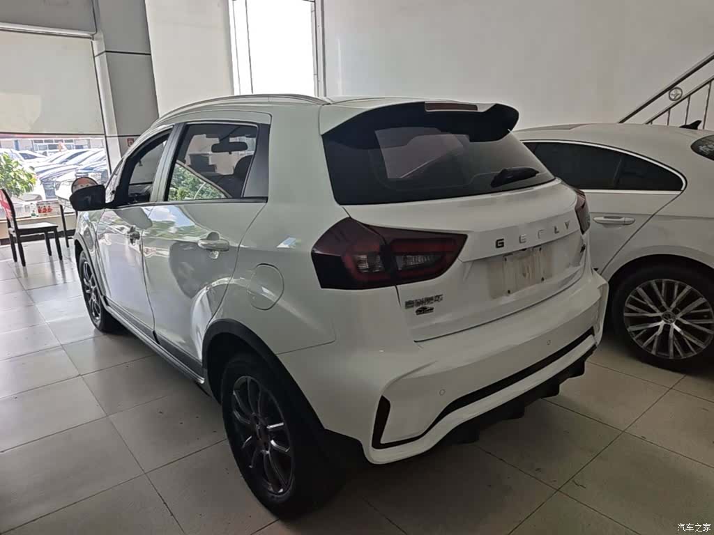 Geely X3, 2021 все фото