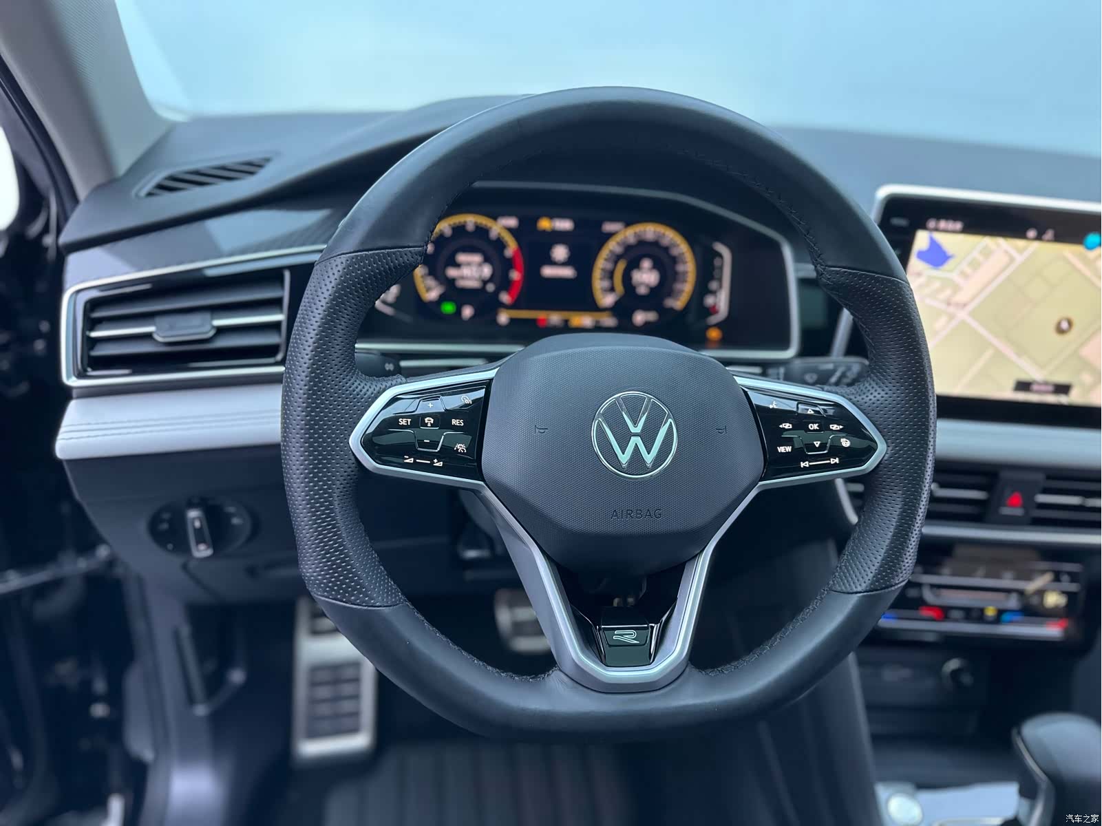 Volkswagen Tiguan L, 2023 17