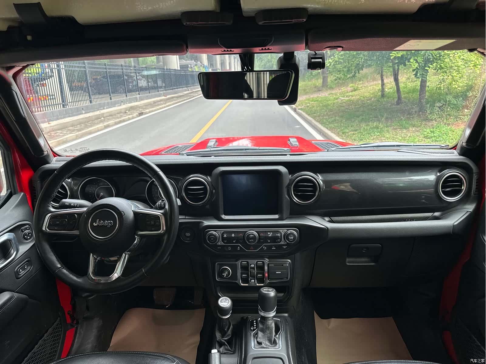 Jeep Wrangler, 2022 16