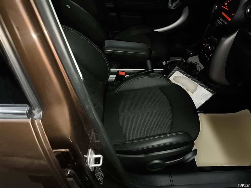 Mini Countryman, 2015 17