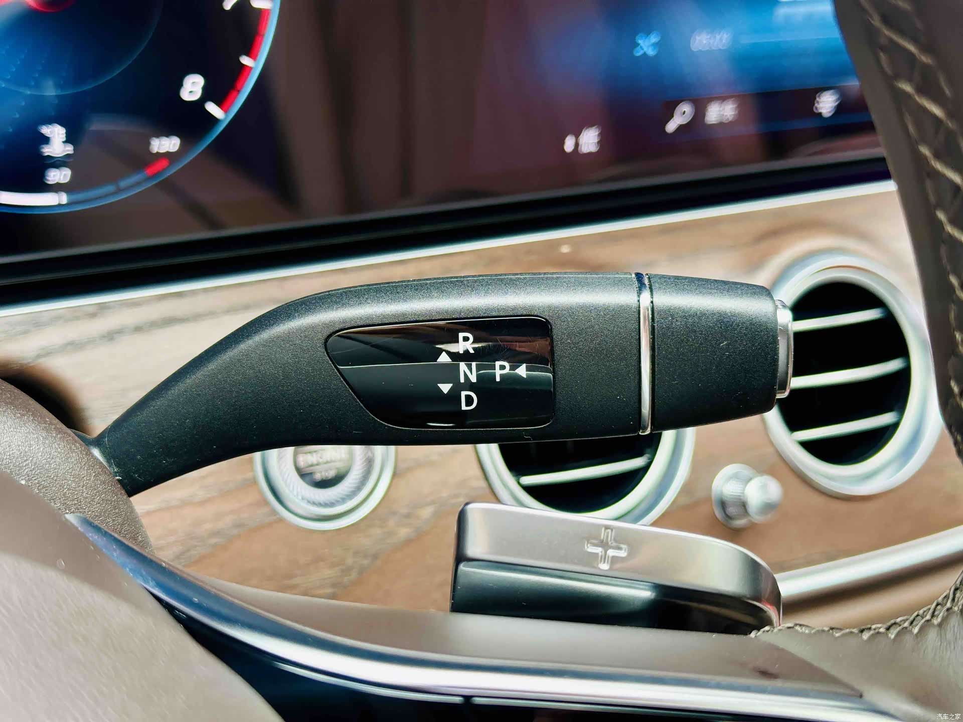 Mercedes-Benz E-Class, 2021 12