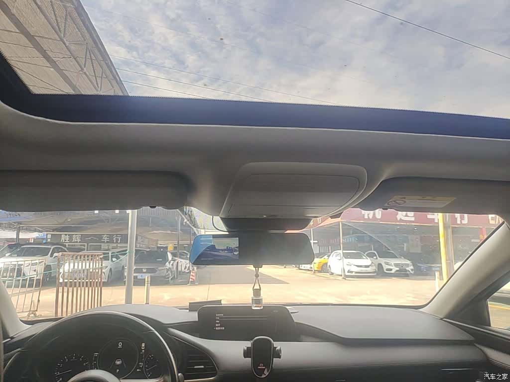 Mazda Mazda3, 2020 18