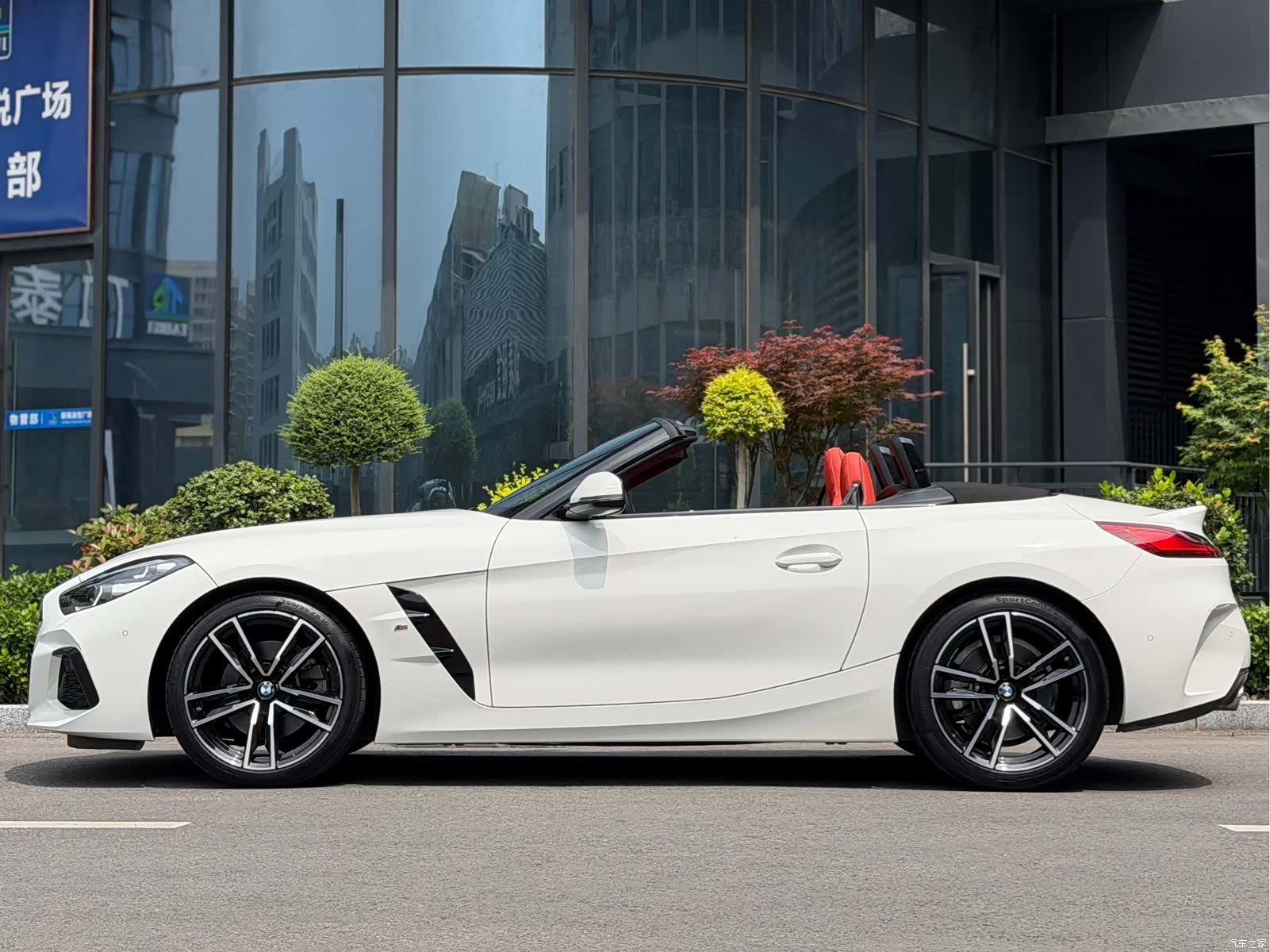 BMW Z4, 2023 6