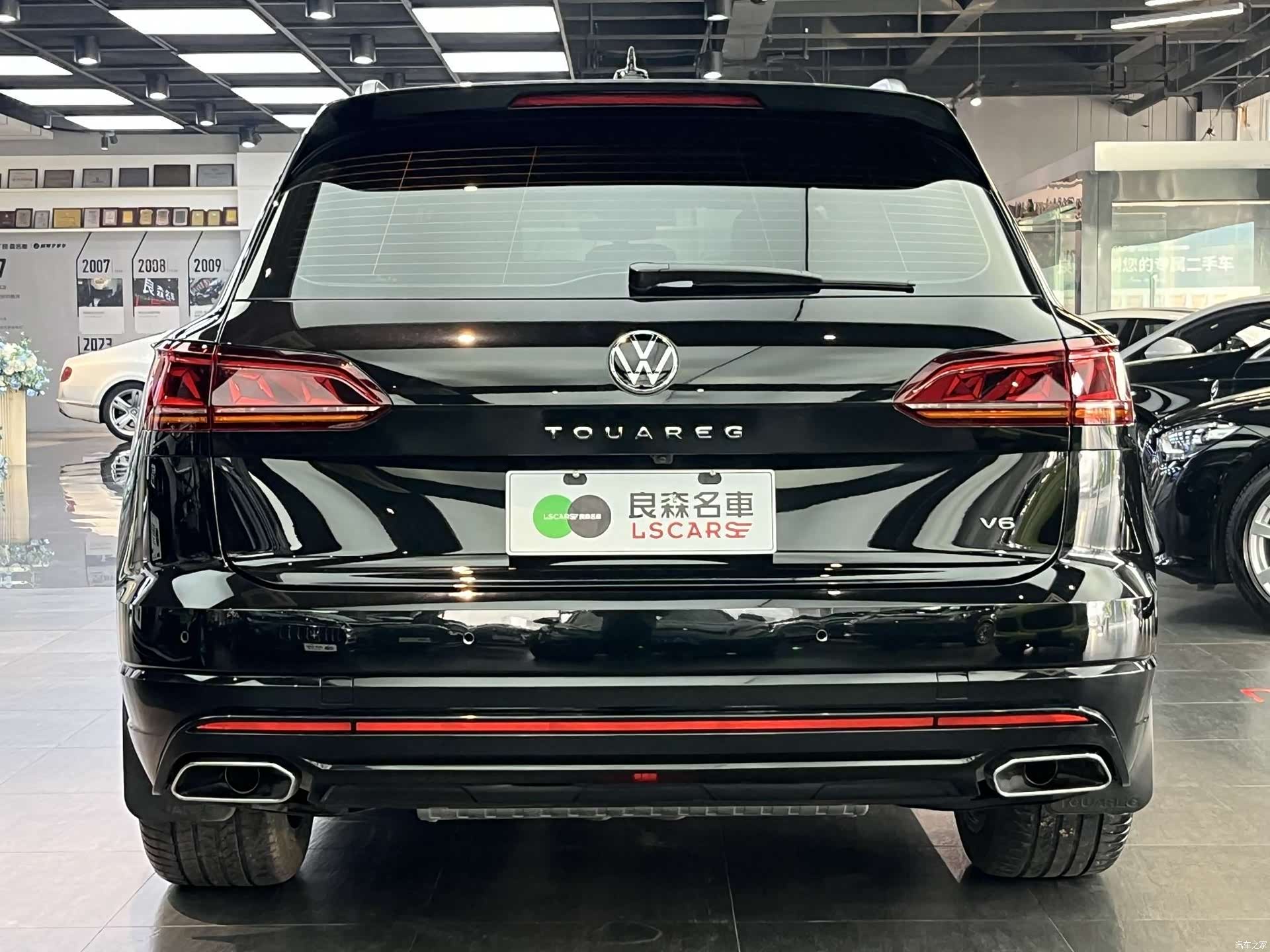 Volkswagen Touareg, 2022 все фото
