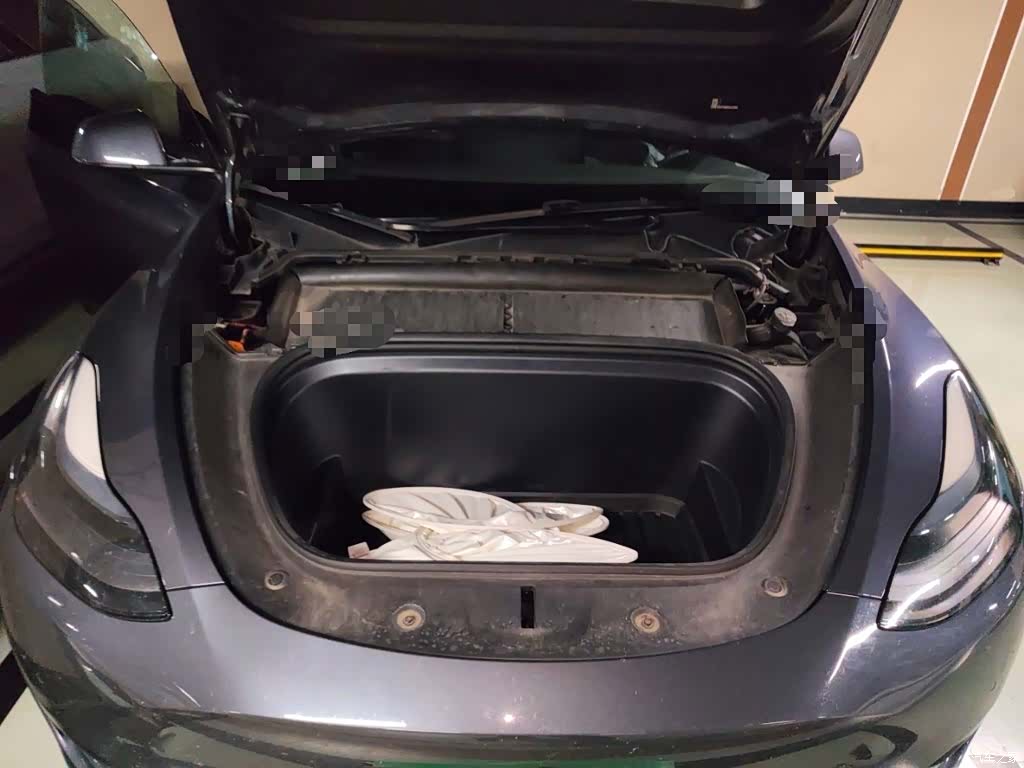 Tesla Model Y, 2022 11
